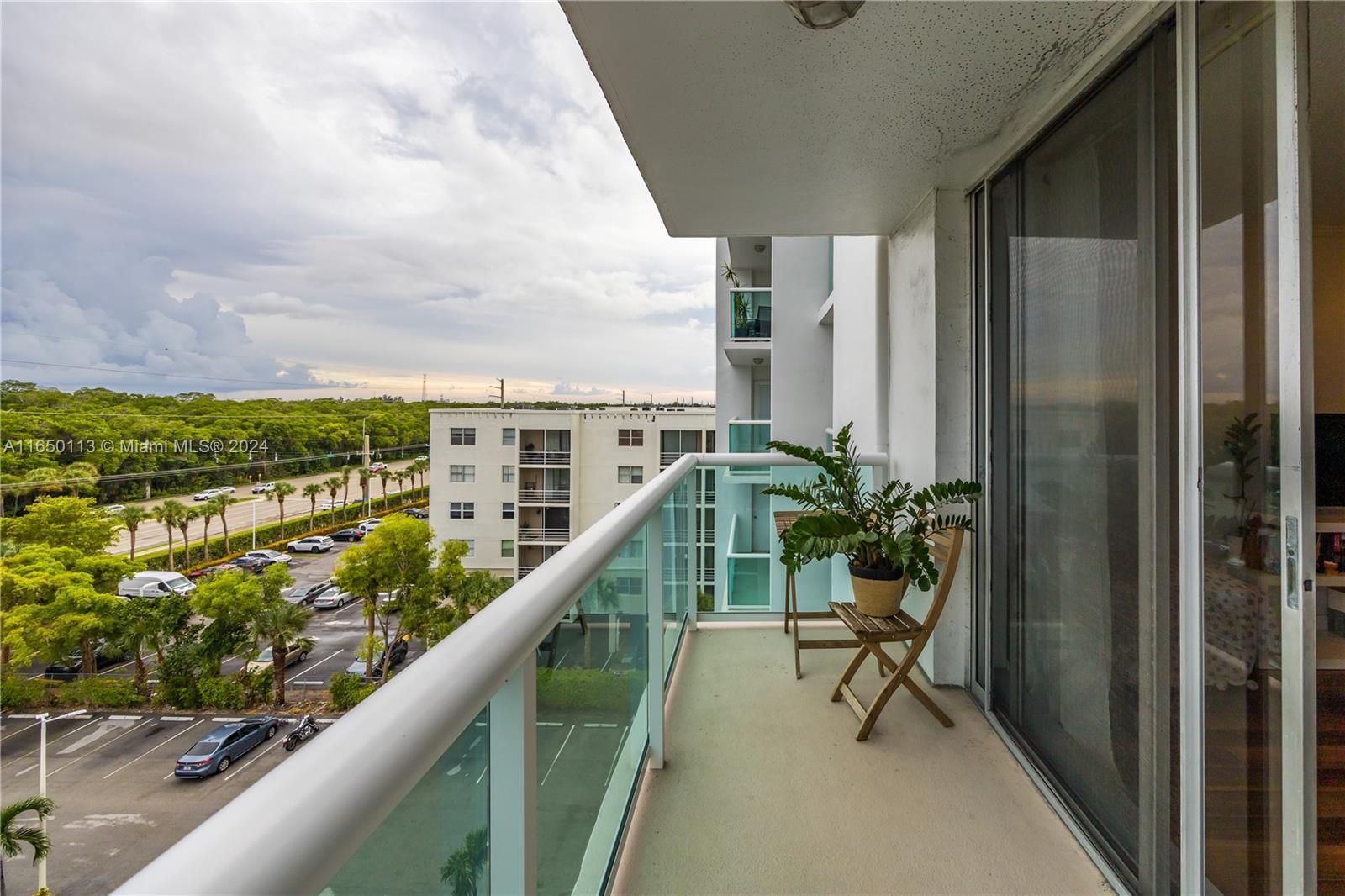 STRATFORD HOUSE CONDO - Residential