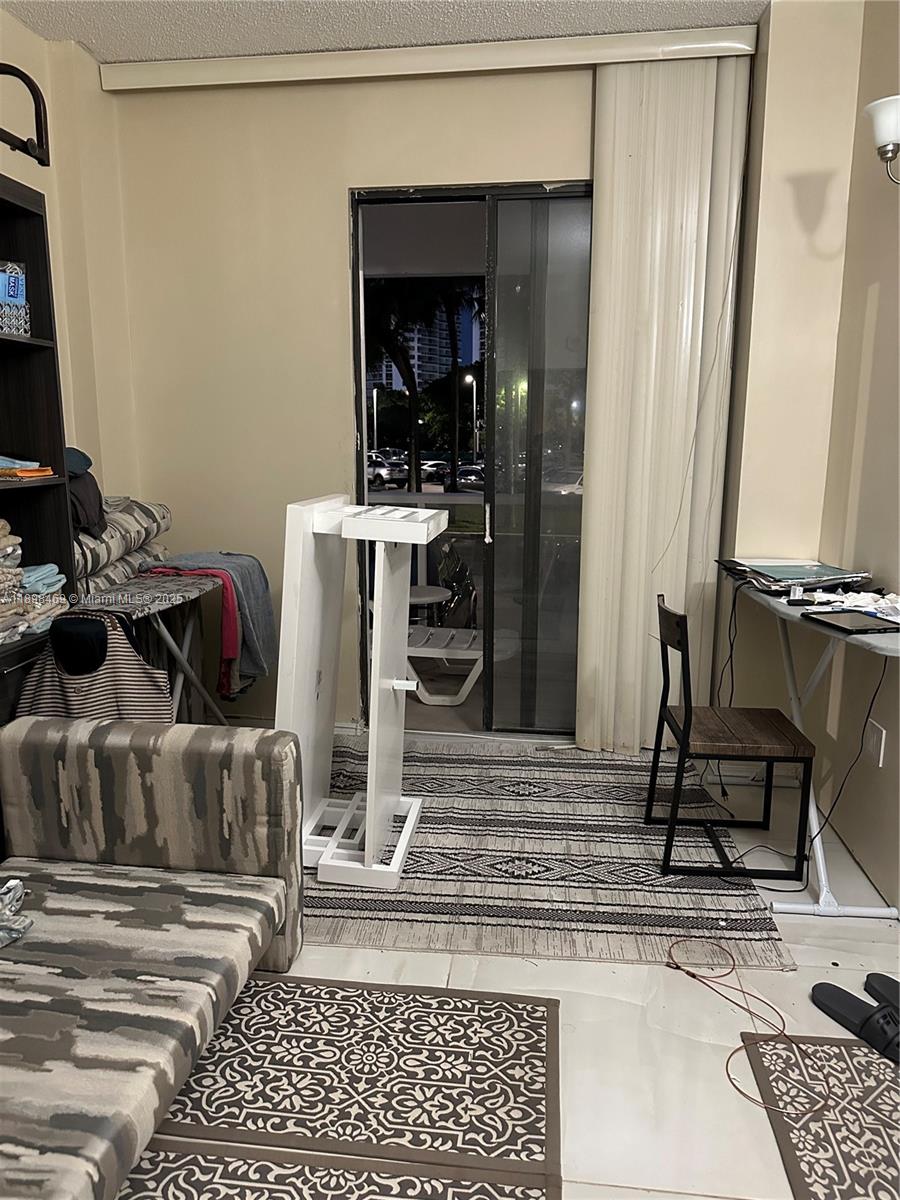 FLAMENCO CONDO TOWER I - Residential