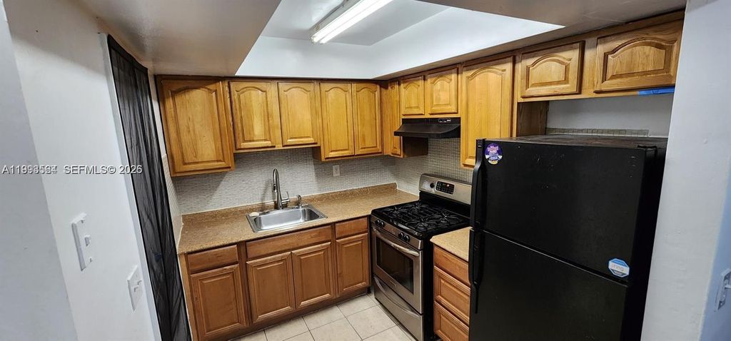 Photo of Oakland Park, FL 33334 (MLS # A11993564)