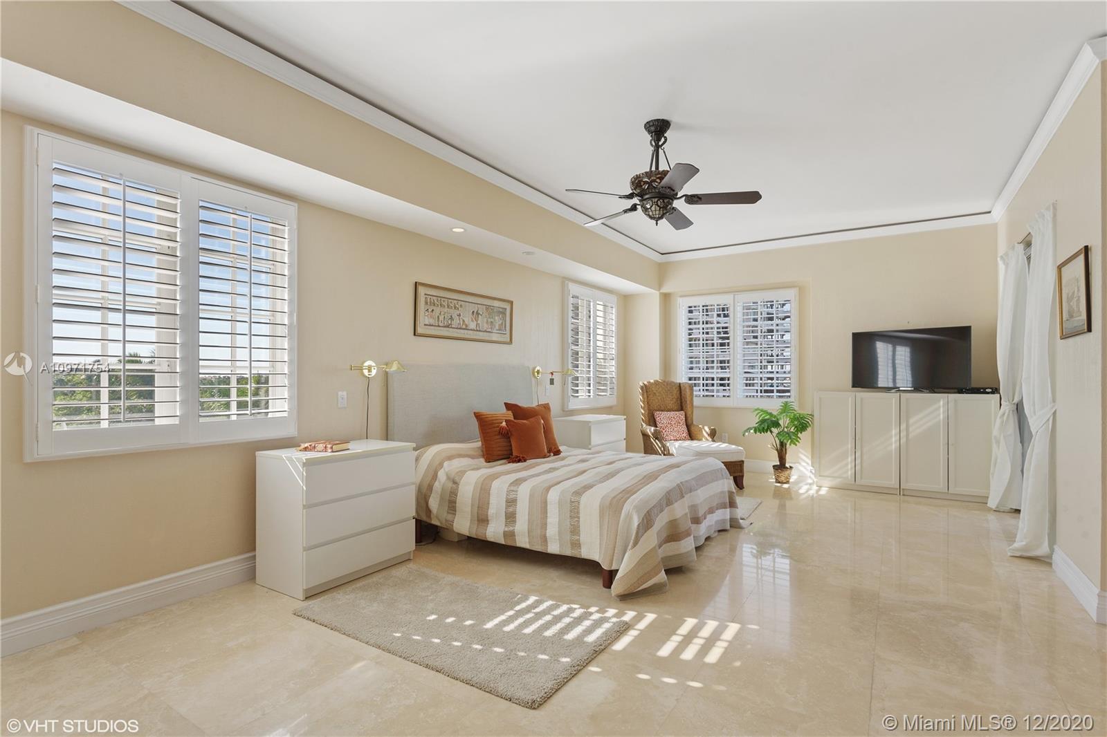 OCEANSIDE @ FISHER ISL CO - Residential