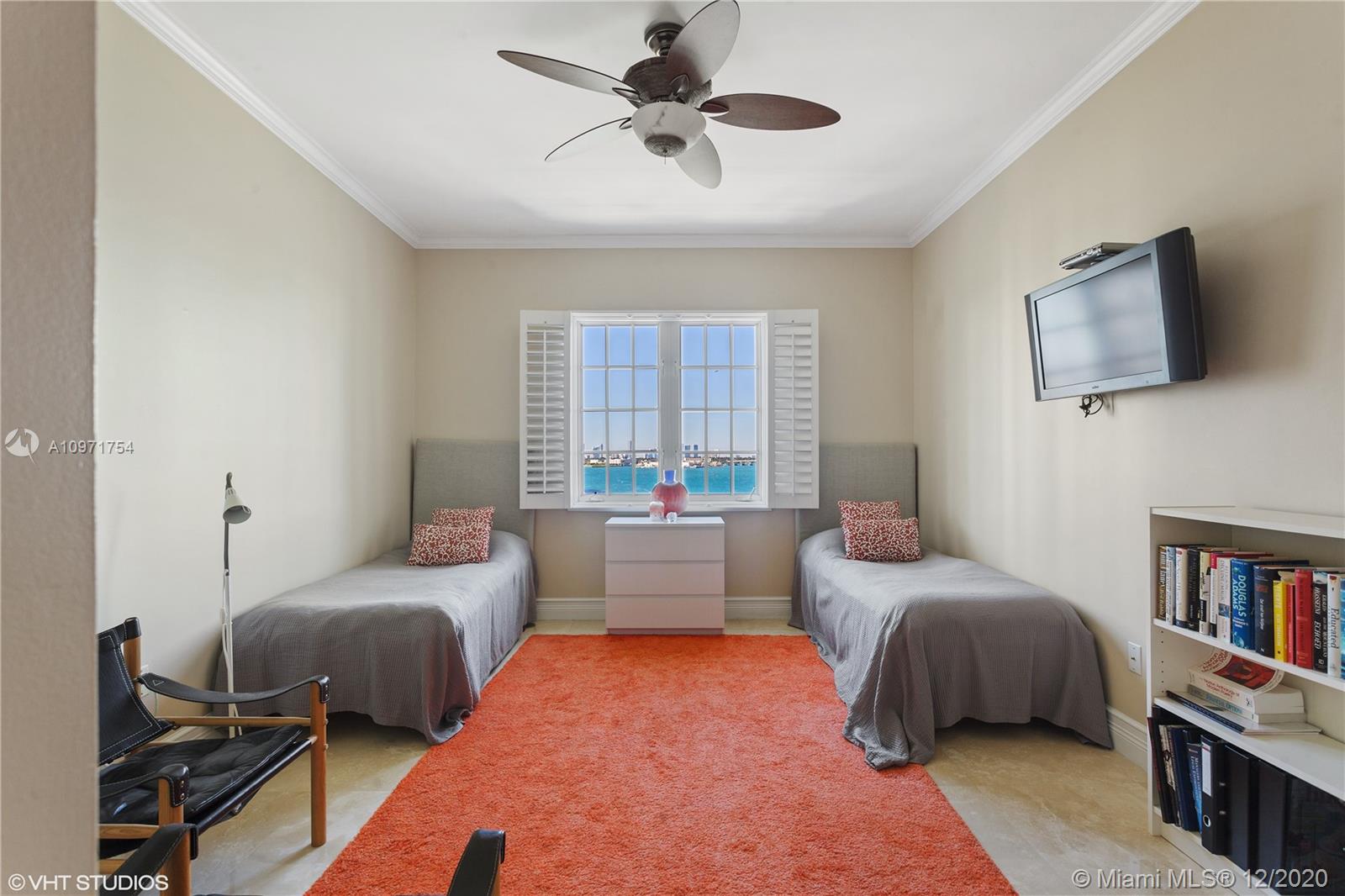 OCEANSIDE @ FISHER ISL CO - Residential