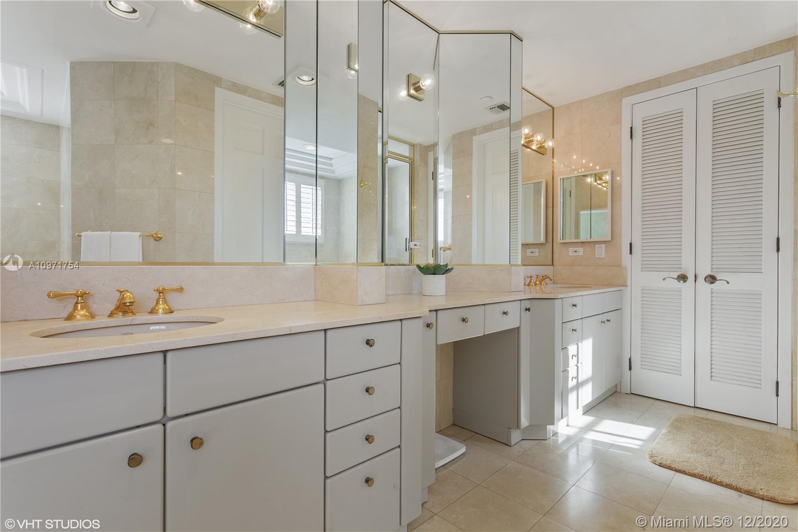 OCEANSIDE @ FISHER ISL CO - Residential