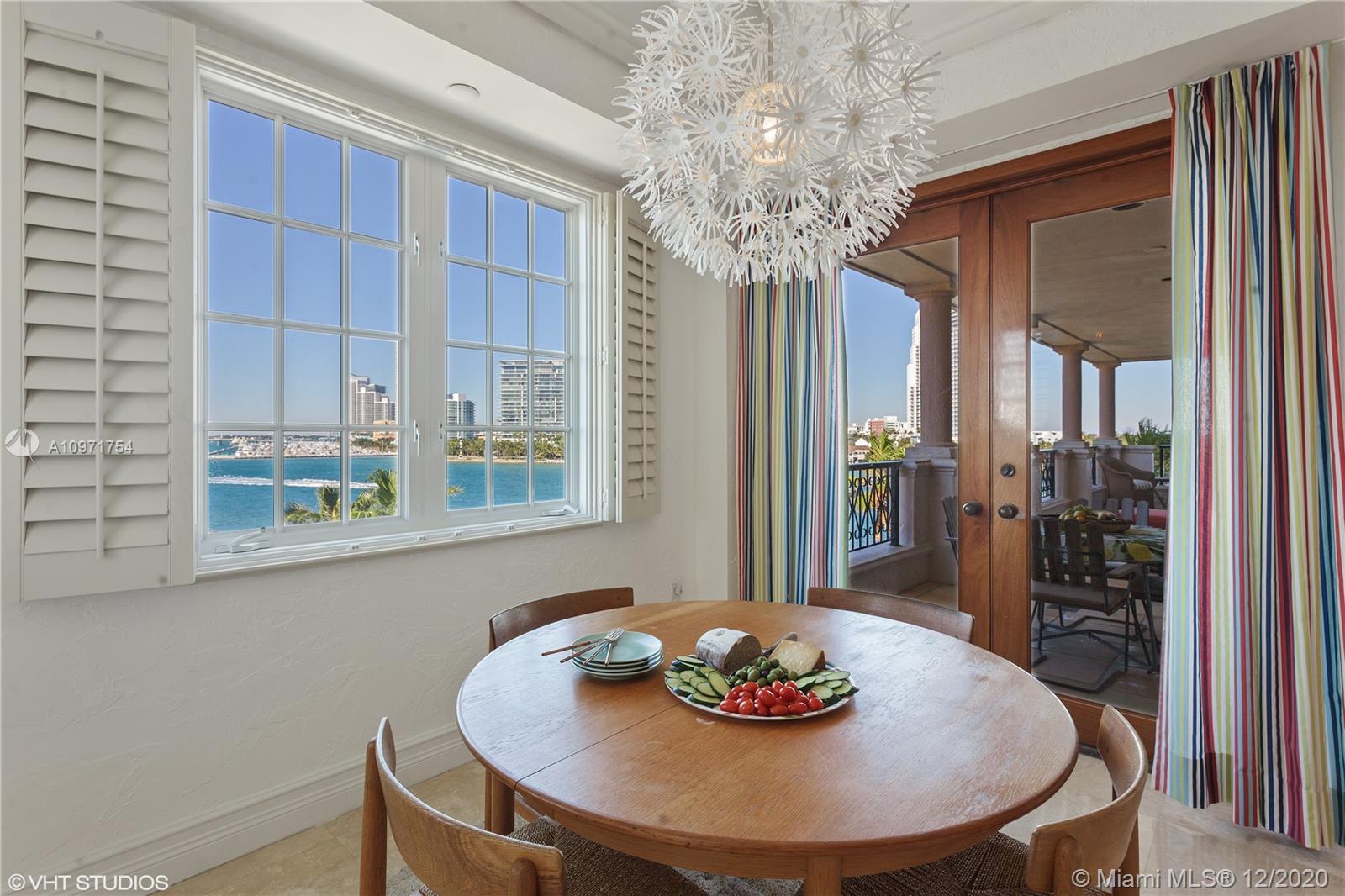 OCEANSIDE @ FISHER ISL CO - Residential