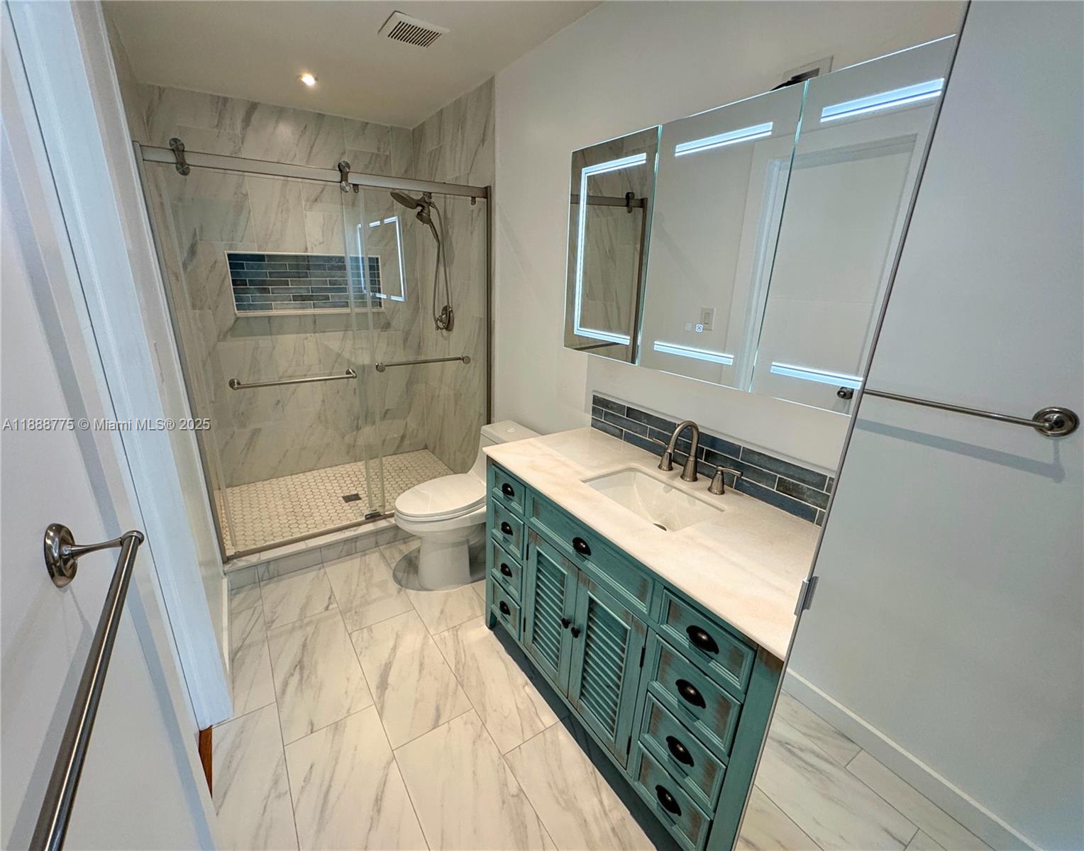 SOUTHRIDGE - Residential Lease