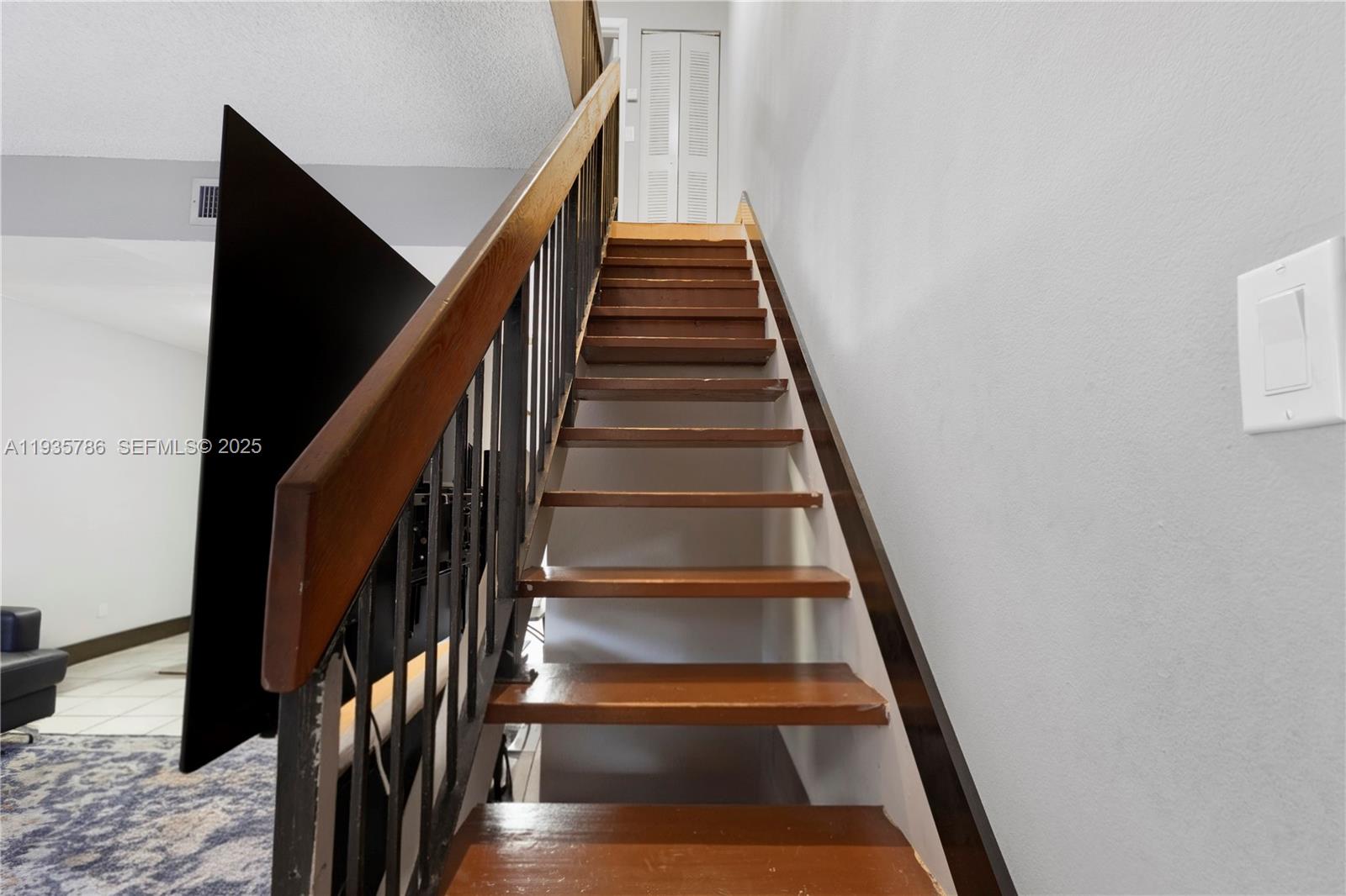 MIRA VILLAS CONDO - Residential