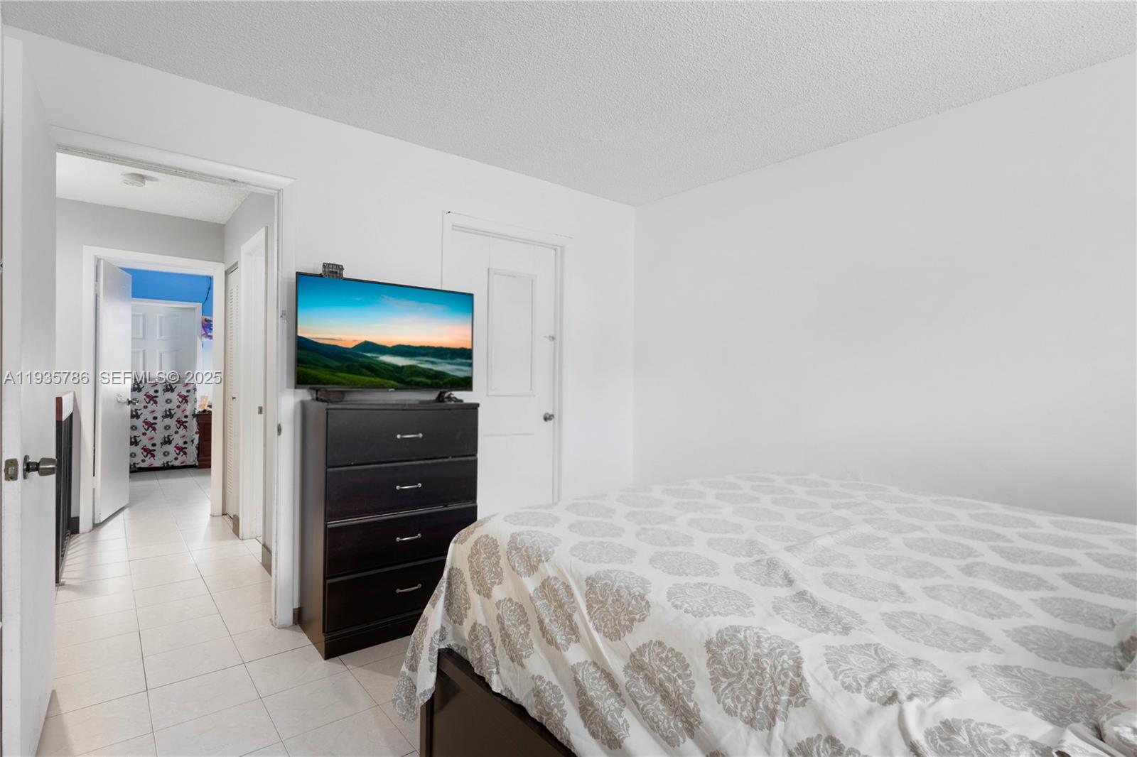 MIRA VILLAS CONDO - Residential