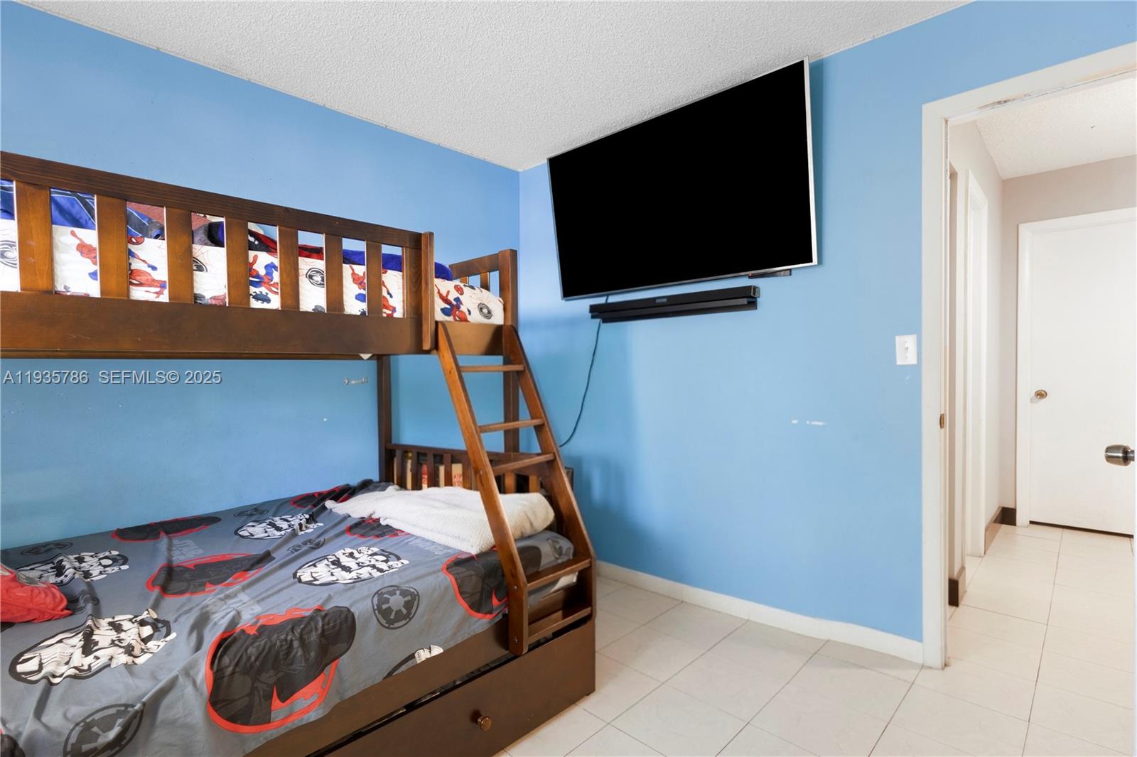 MIRA VILLAS CONDO - Residential