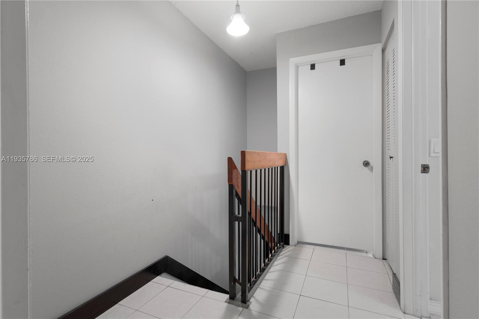 MIRA VILLAS CONDO - Residential