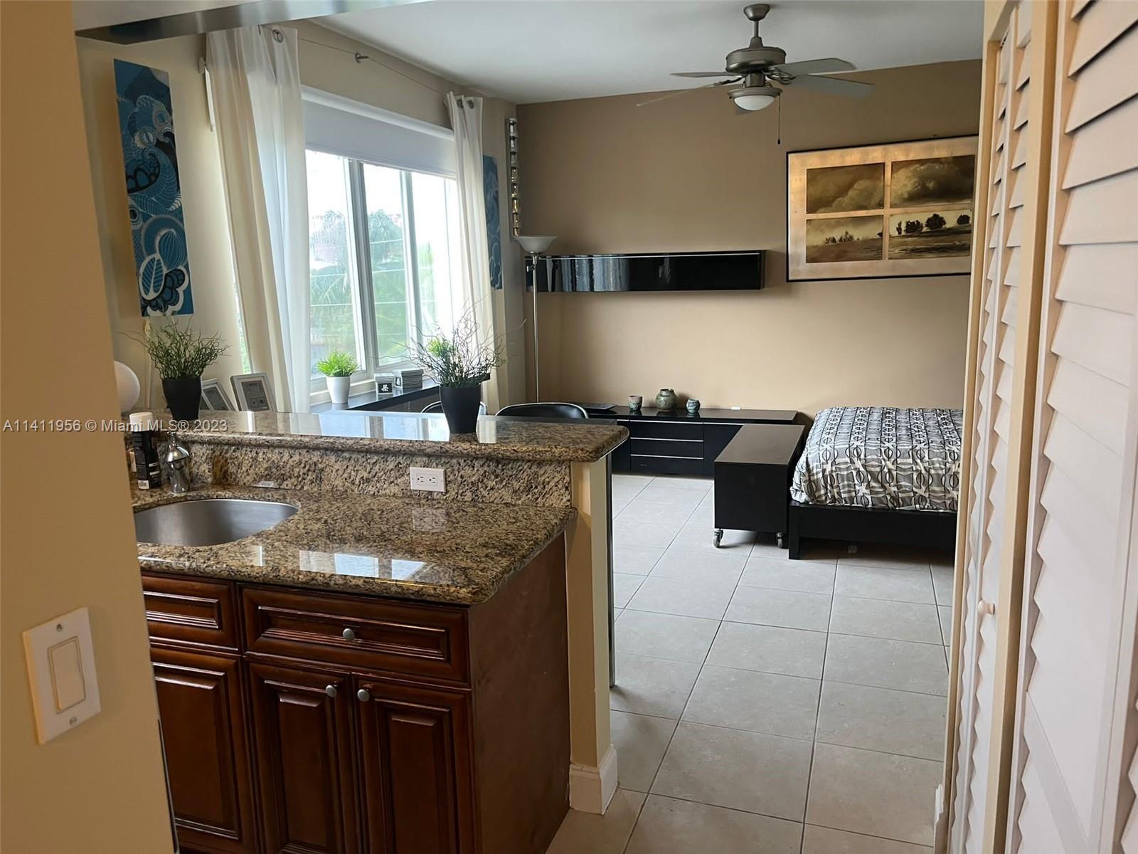 MIAMI RIVERVIEW CONDO - Residential Lease