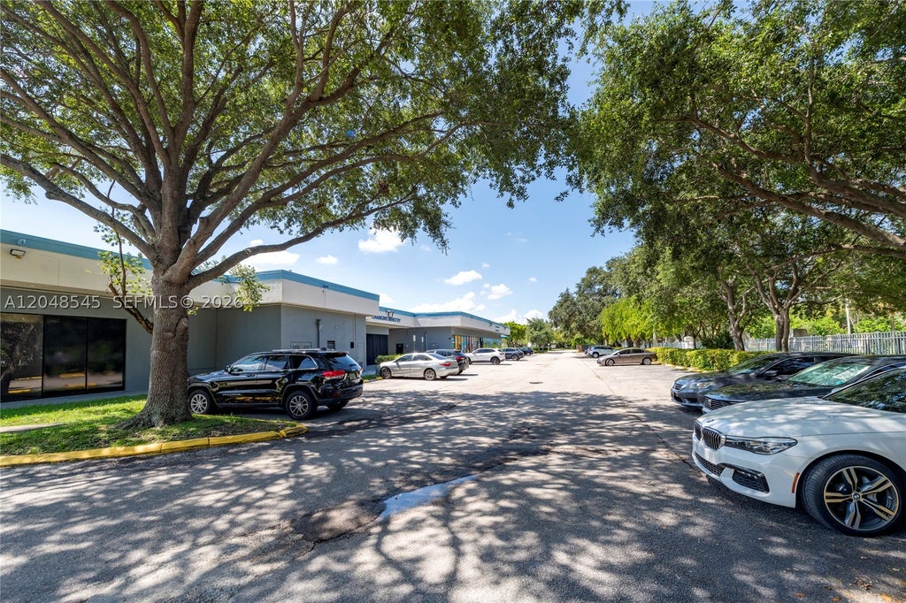 Photo of 3801 N University Dr #501, Sunrise, FL 33351 (MLS # A12048545)