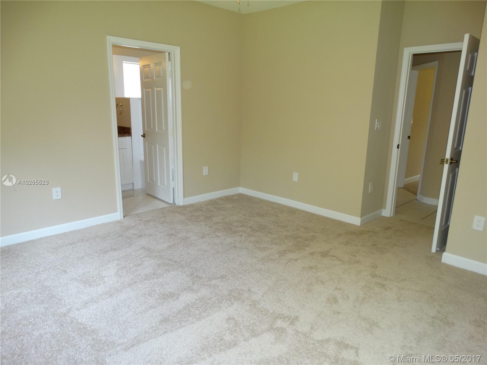 BISCAYNE DRIVE ESTATES - Residential