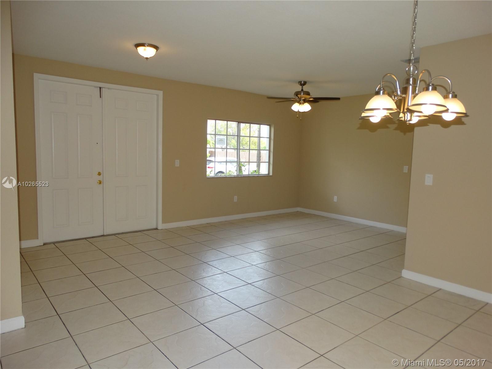 BISCAYNE DRIVE ESTATES - Residential