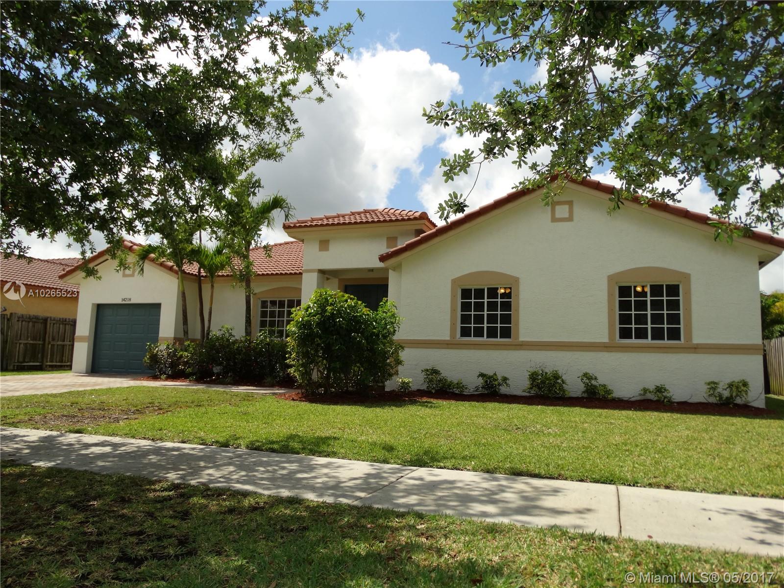 BISCAYNE DRIVE ESTATES - Residential