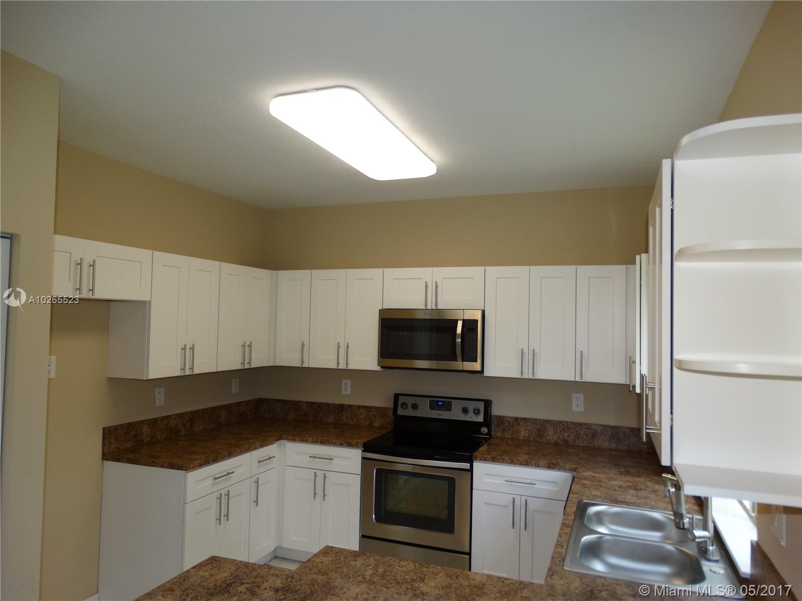 BISCAYNE DRIVE ESTATES - Residential