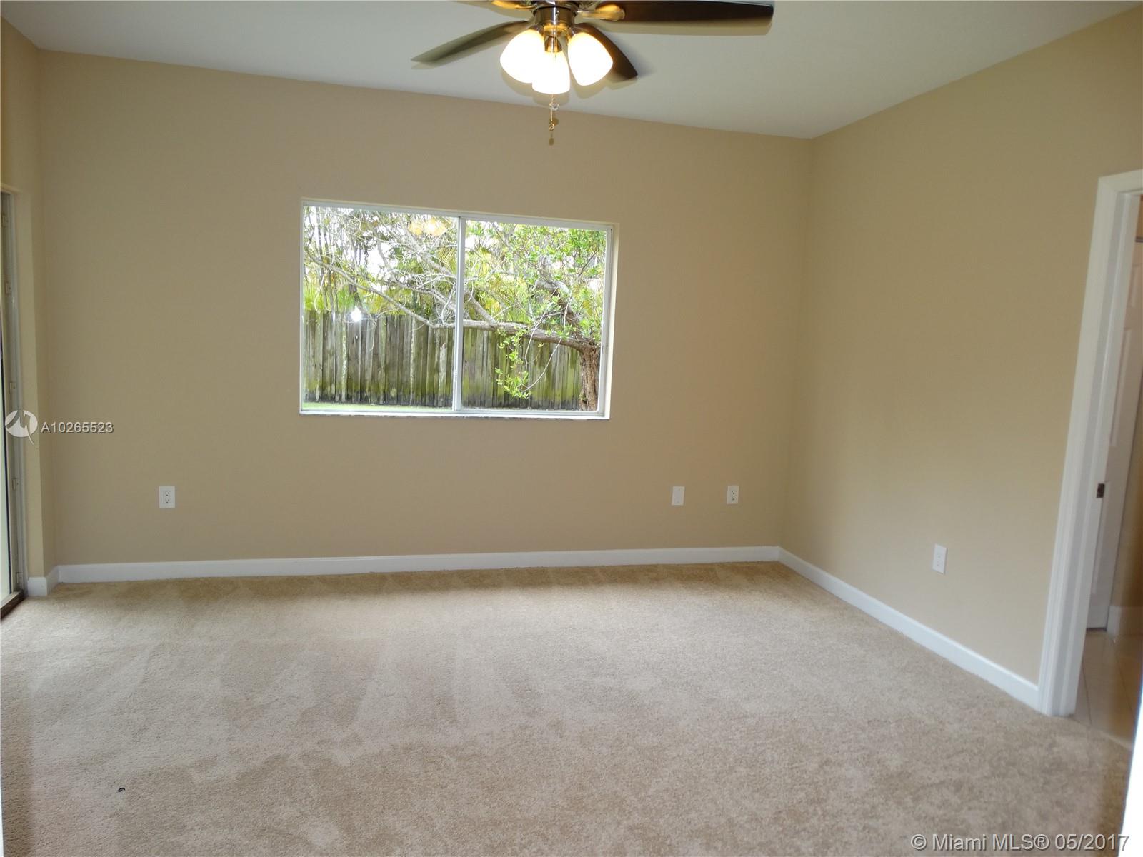 BISCAYNE DRIVE ESTATES - Residential