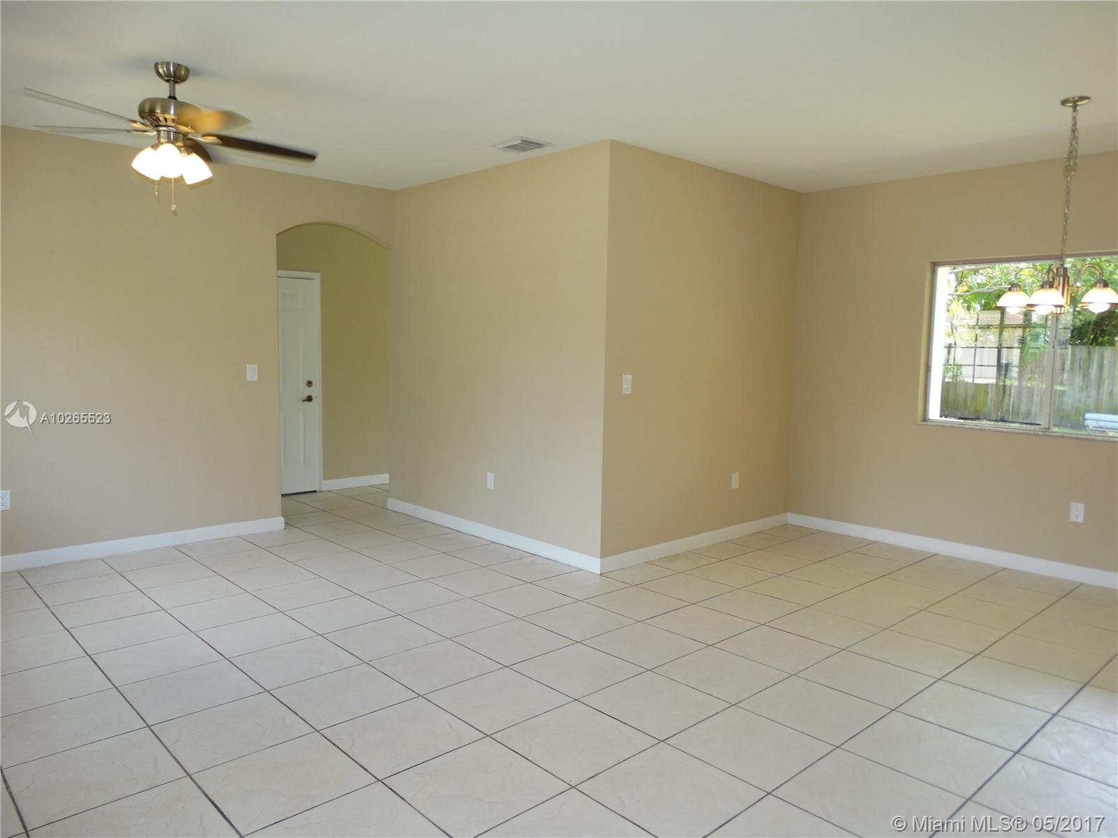 BISCAYNE DRIVE ESTATES - Residential