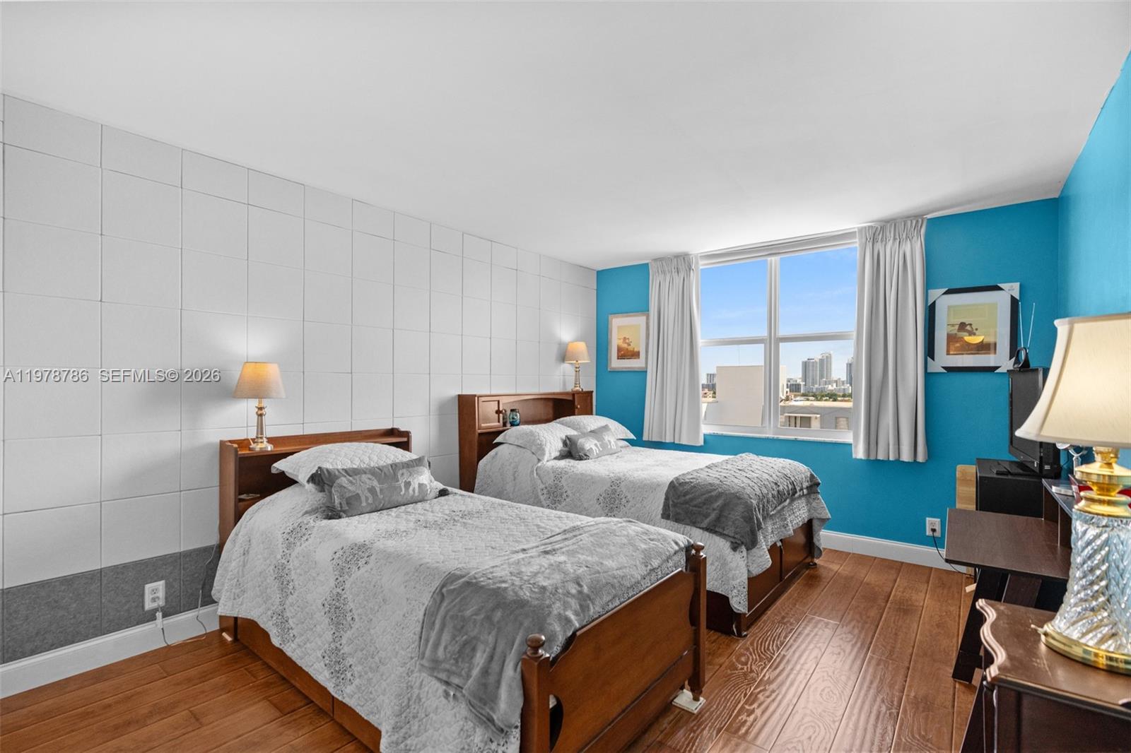 GOLDEN HORN SOUTH CONDO - Residential