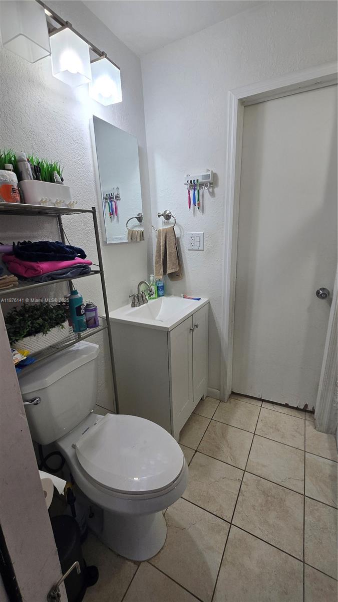 LAUREL HILL PARK - Residential Lease