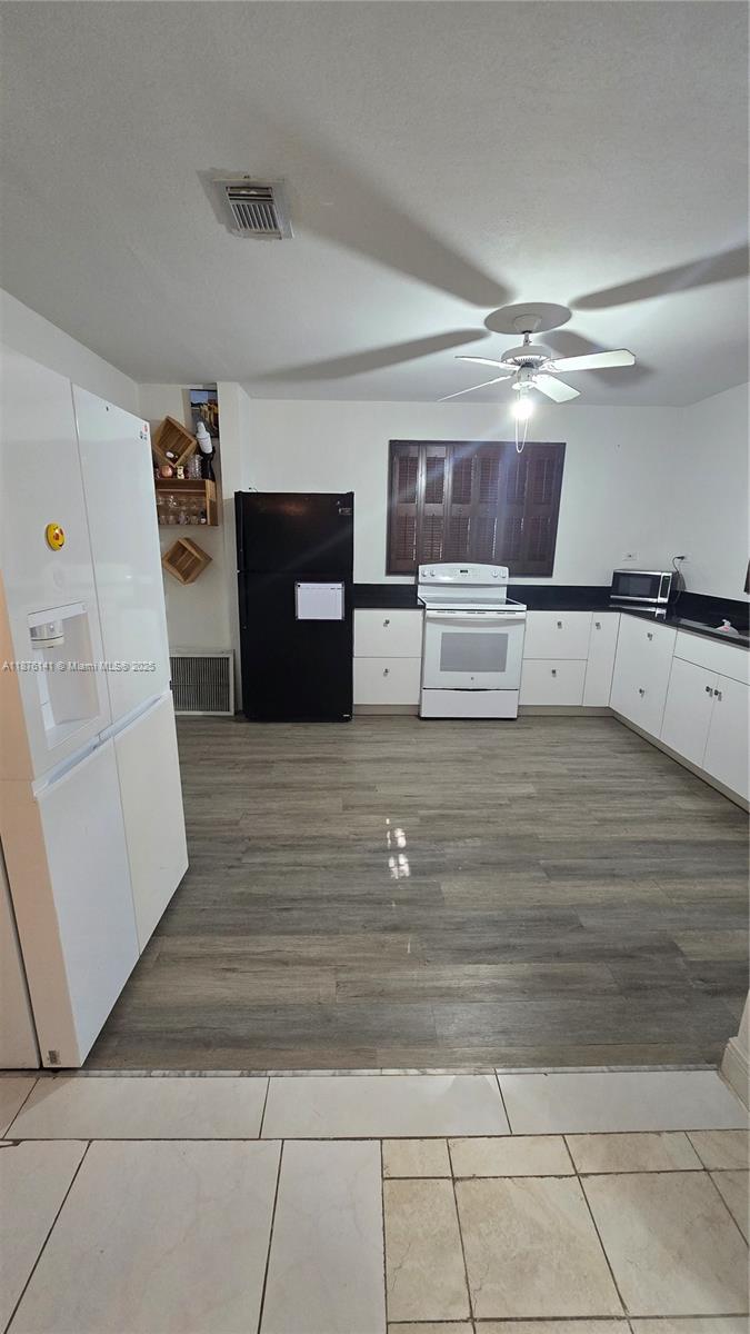 LAUREL HILL PARK - Residential Lease