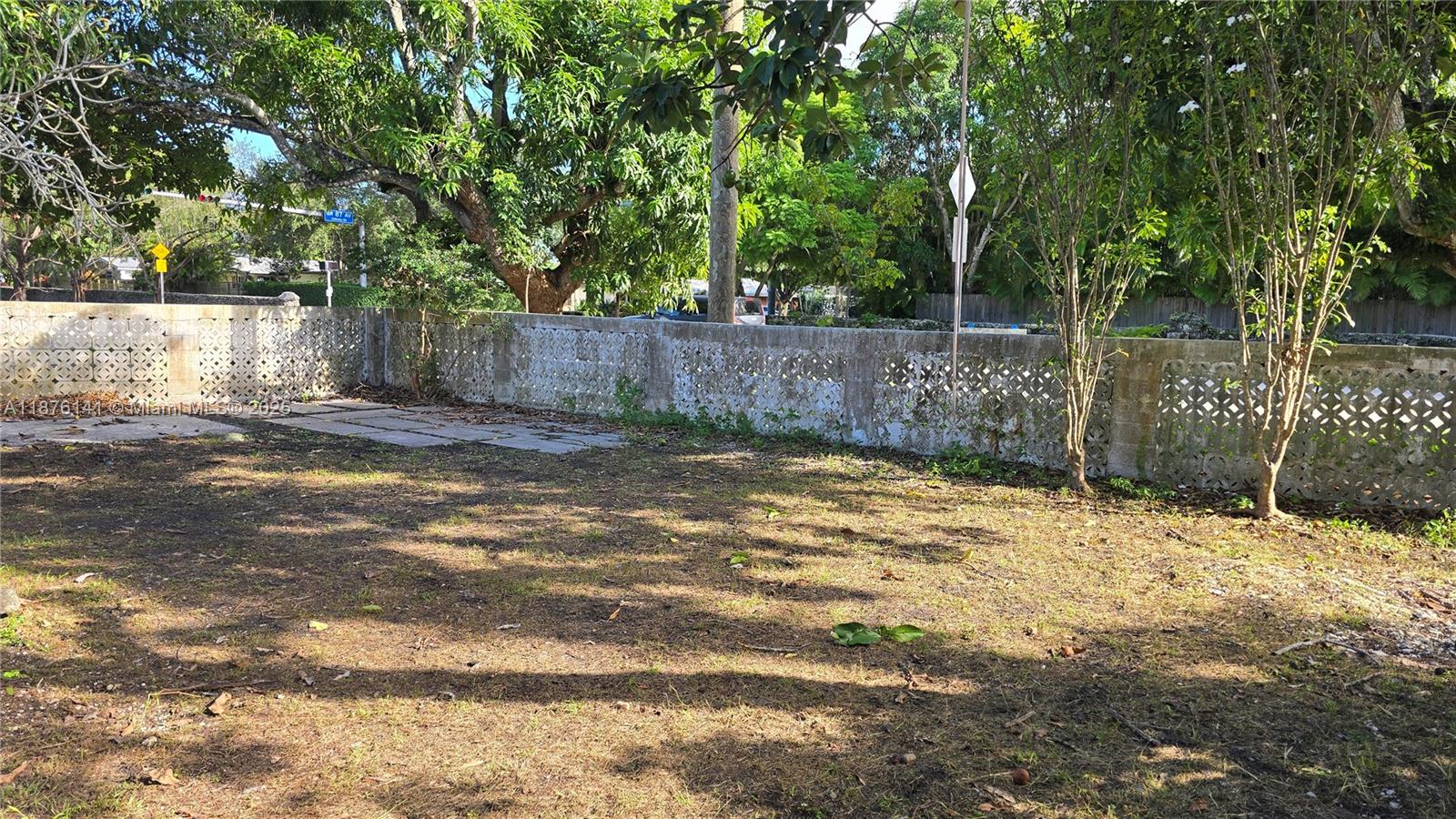 LAUREL HILL PARK - Residential Lease