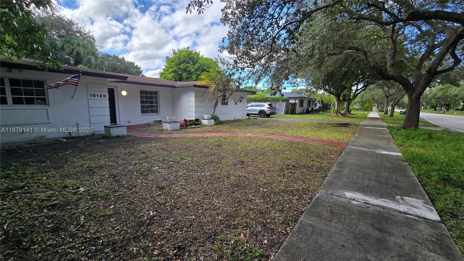 LAUREL HILL PARK - Residential Lease