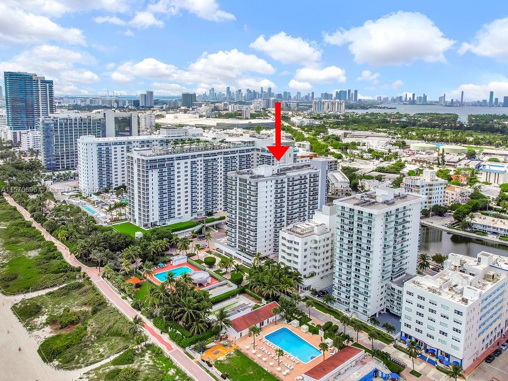 THE RIVIERA CONDO - Residential Lease