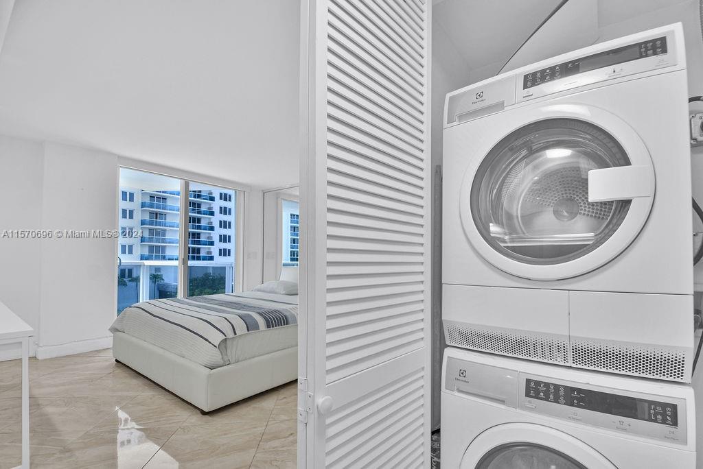 THE RIVIERA CONDO - Residential Lease