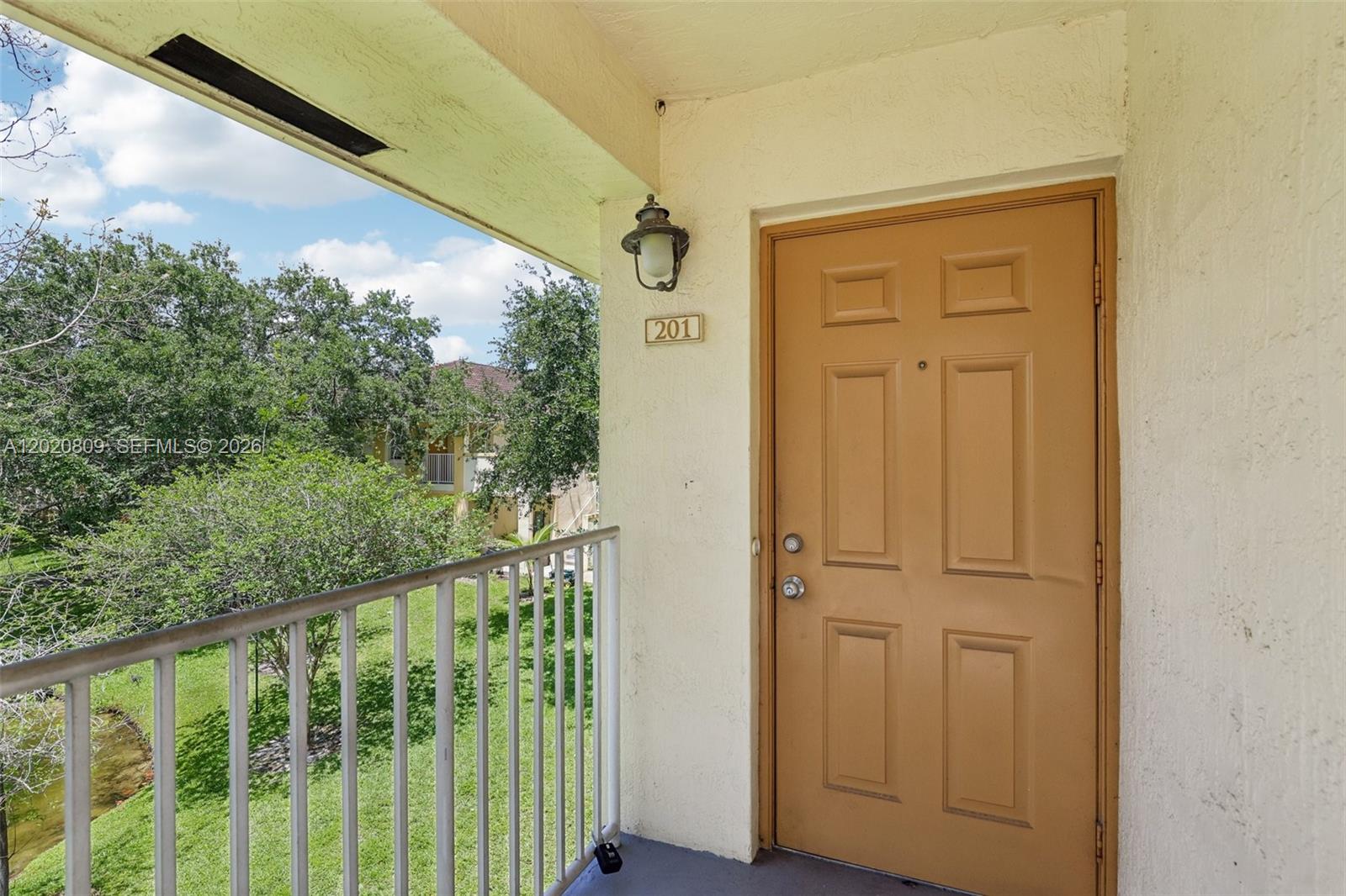 6235 SW 47th Mnr 201