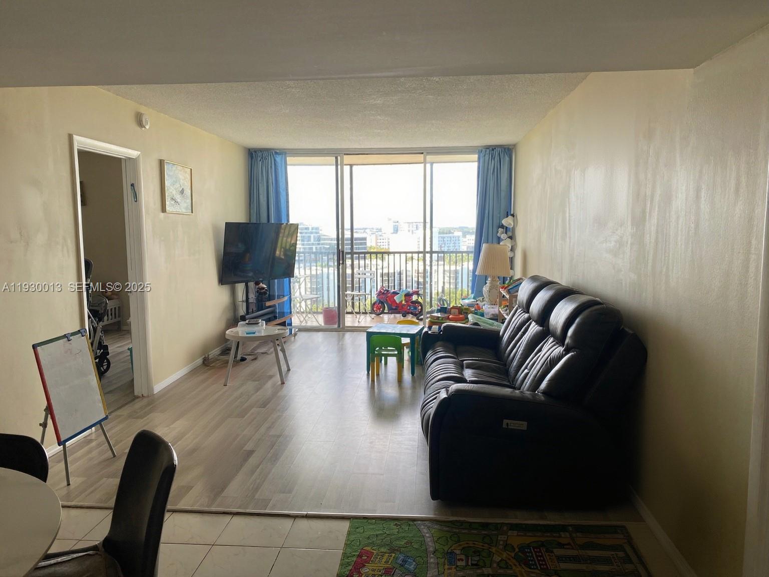 CORONADO CONDO- TOWER II - Residential