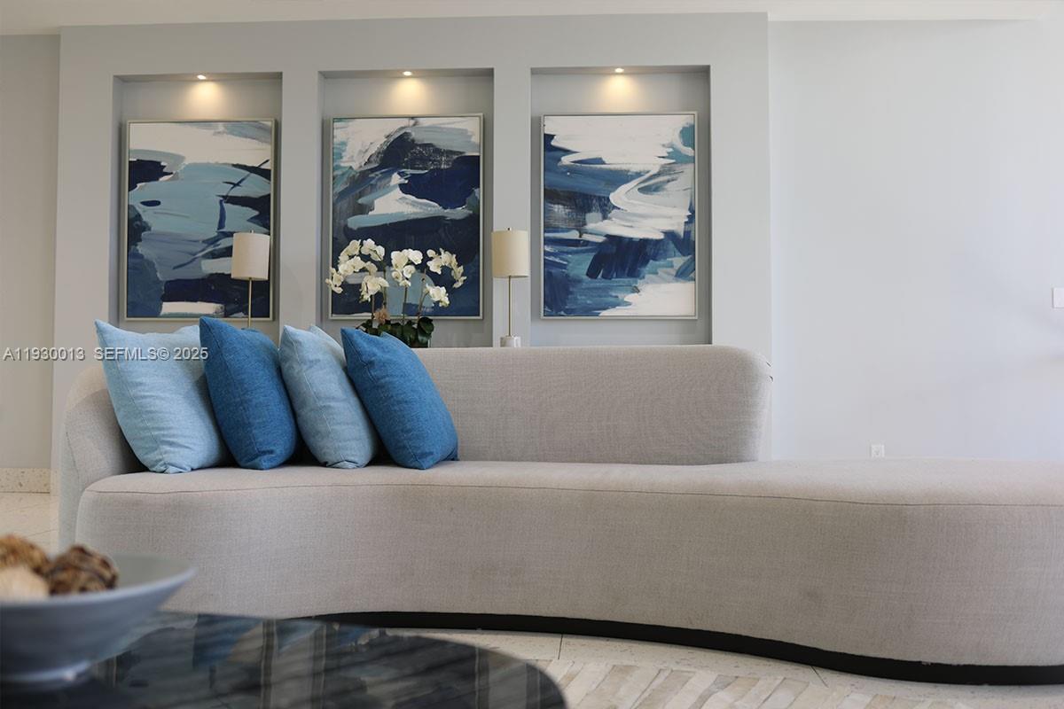 20301 W Country Club Dr 1630