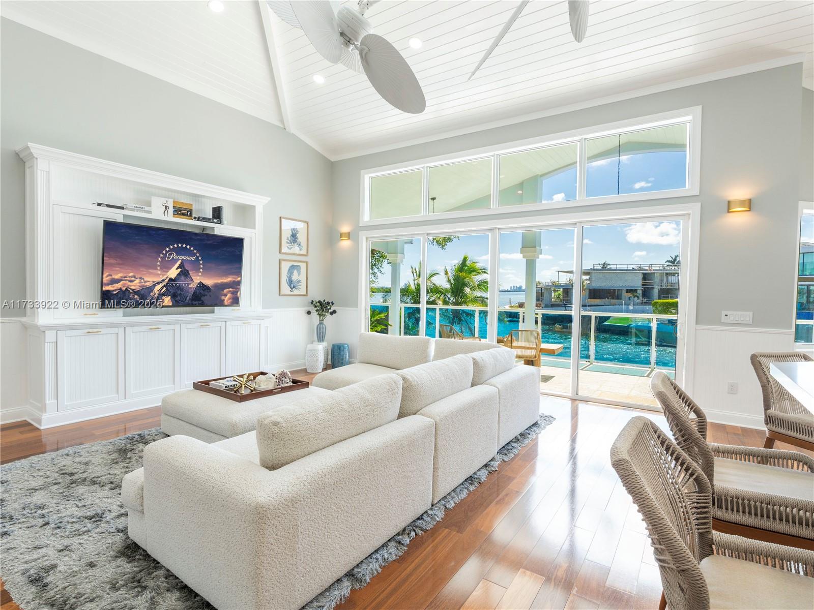 BELLE MEADE ISLAND - Residential