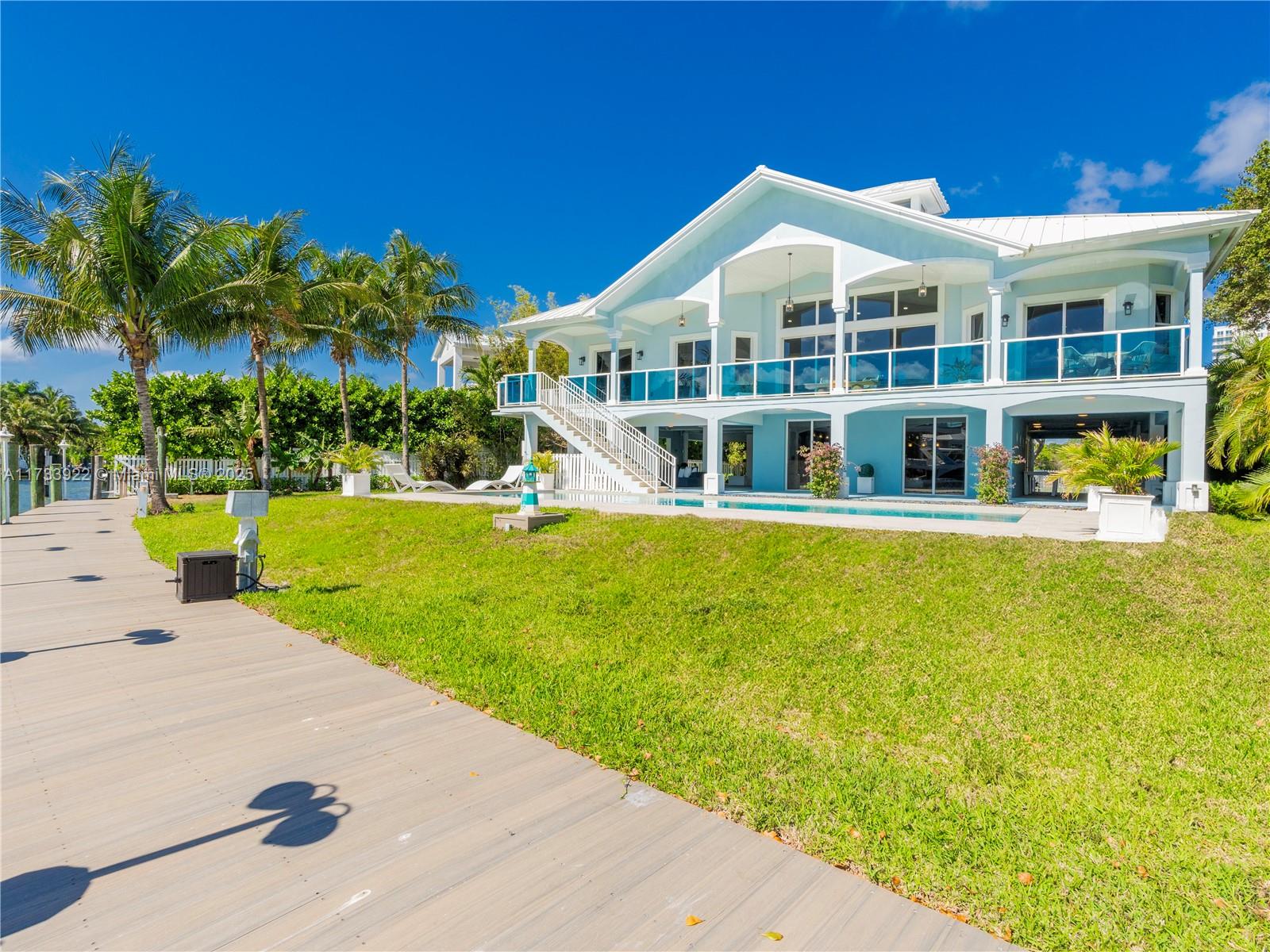 BELLE MEADE ISLAND - Residential