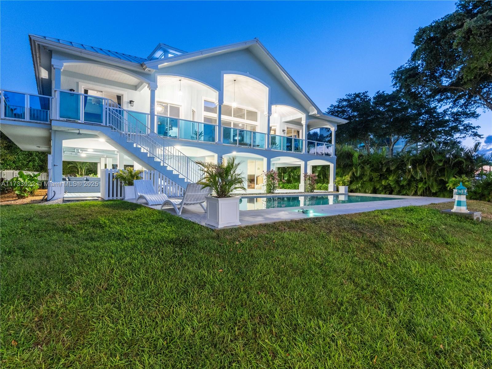 BELLE MEADE ISLAND - Residential