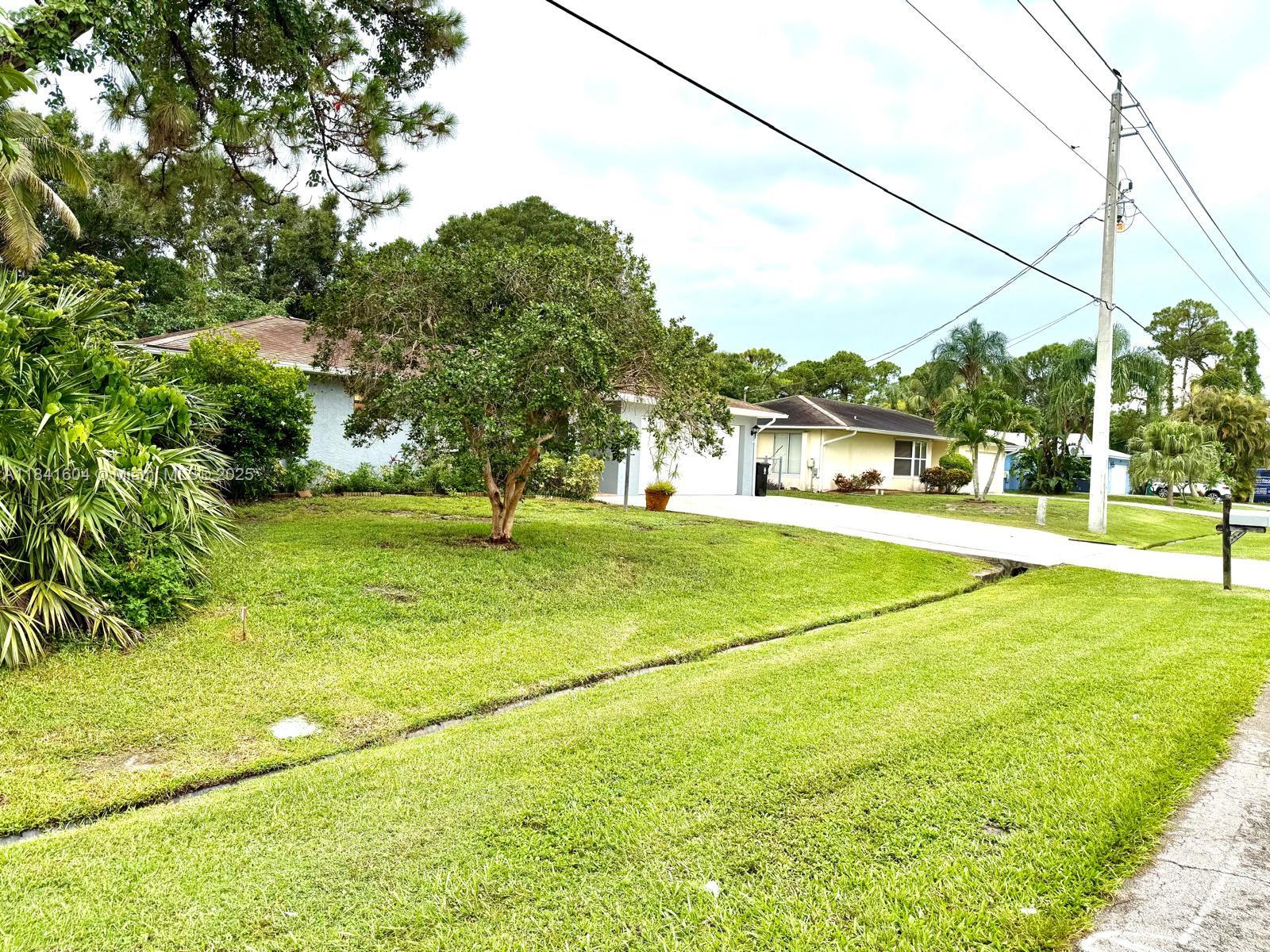 PORT ST LUCIE SECTION 13 - Residential