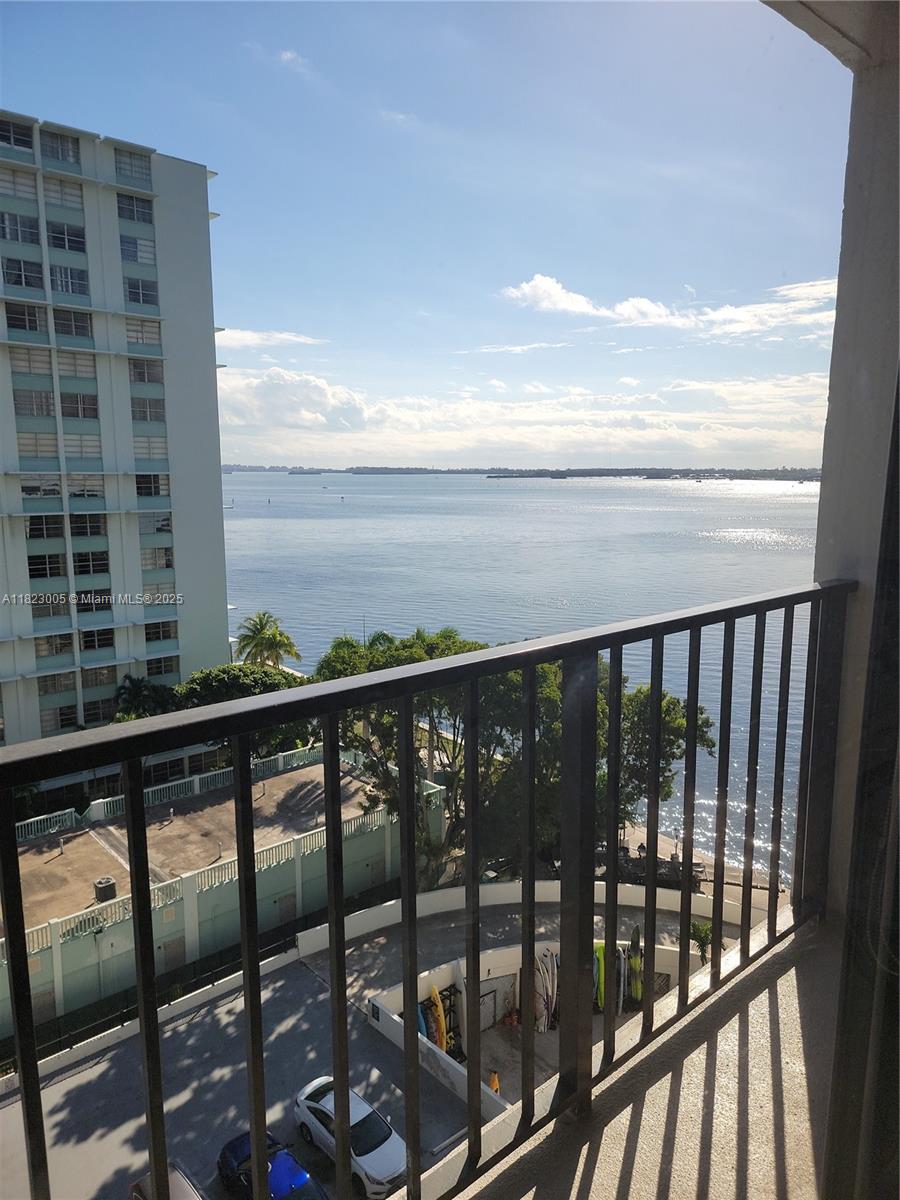 Address Not Disclosed, Miami, Broward County, Florida - 1 Bedrooms  
2 Bathrooms - 