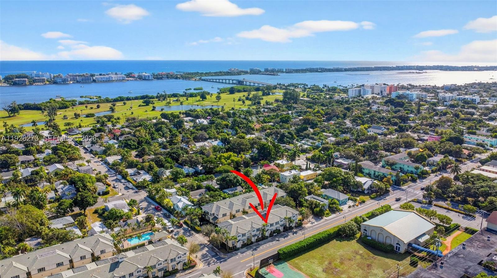 PARROT COVE - Residential