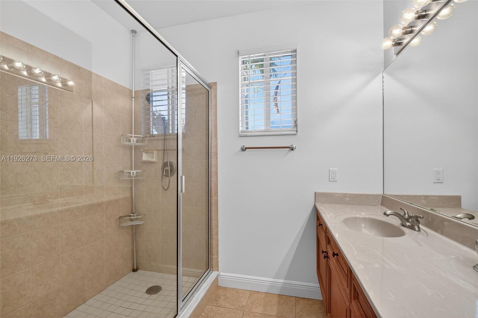 PARROT COVE - Residential