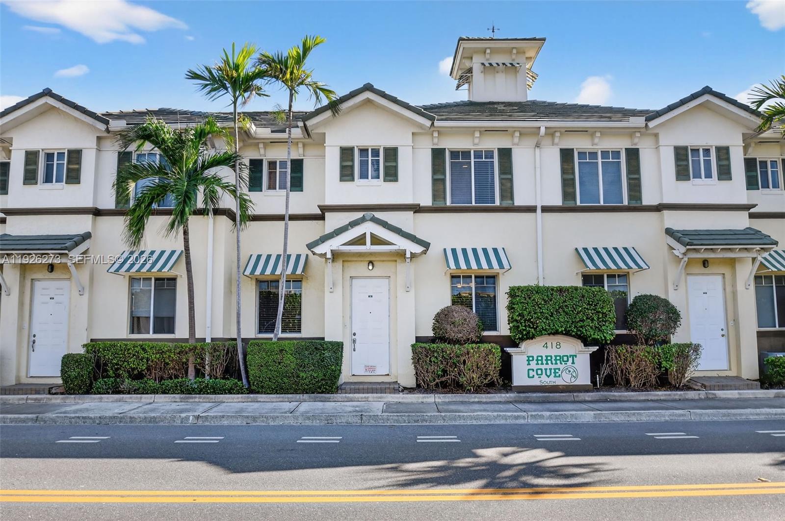 PARROT COVE - Residential