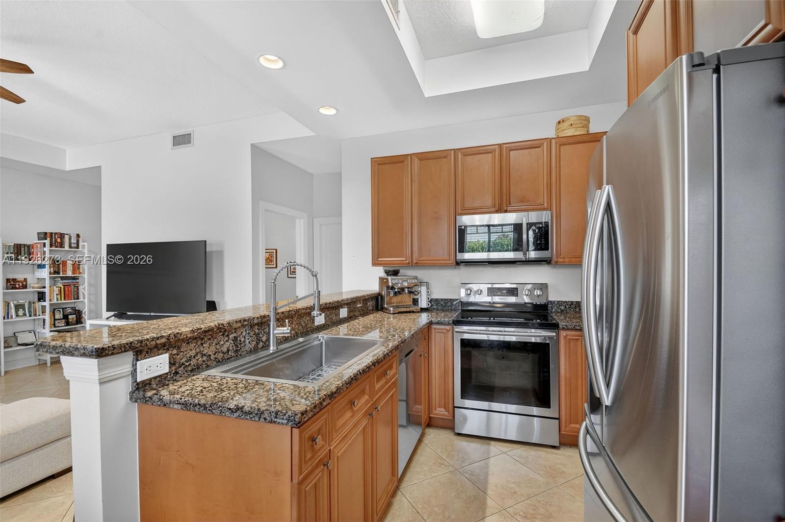 PARROT COVE - Residential