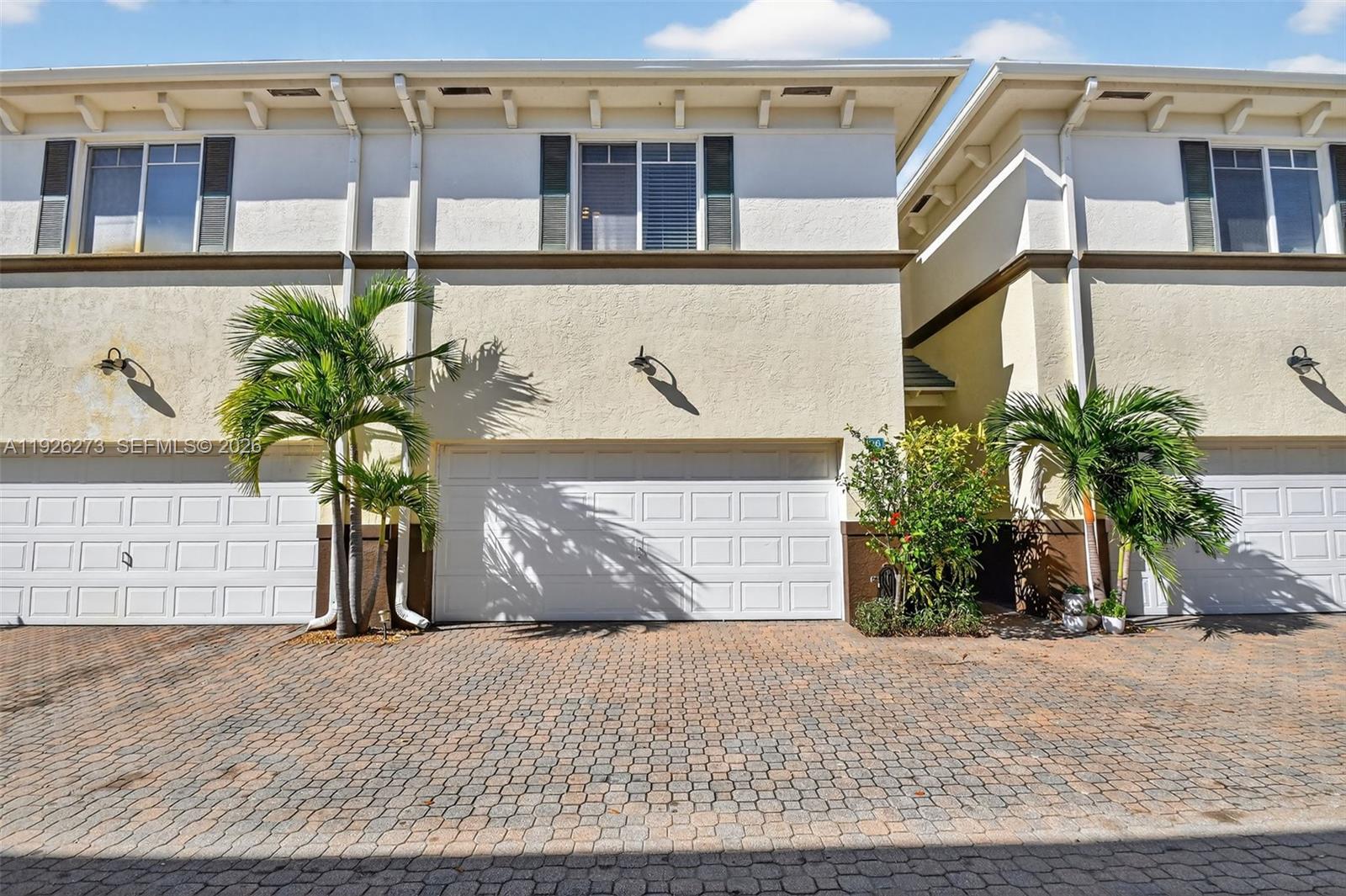 PARROT COVE - Residential