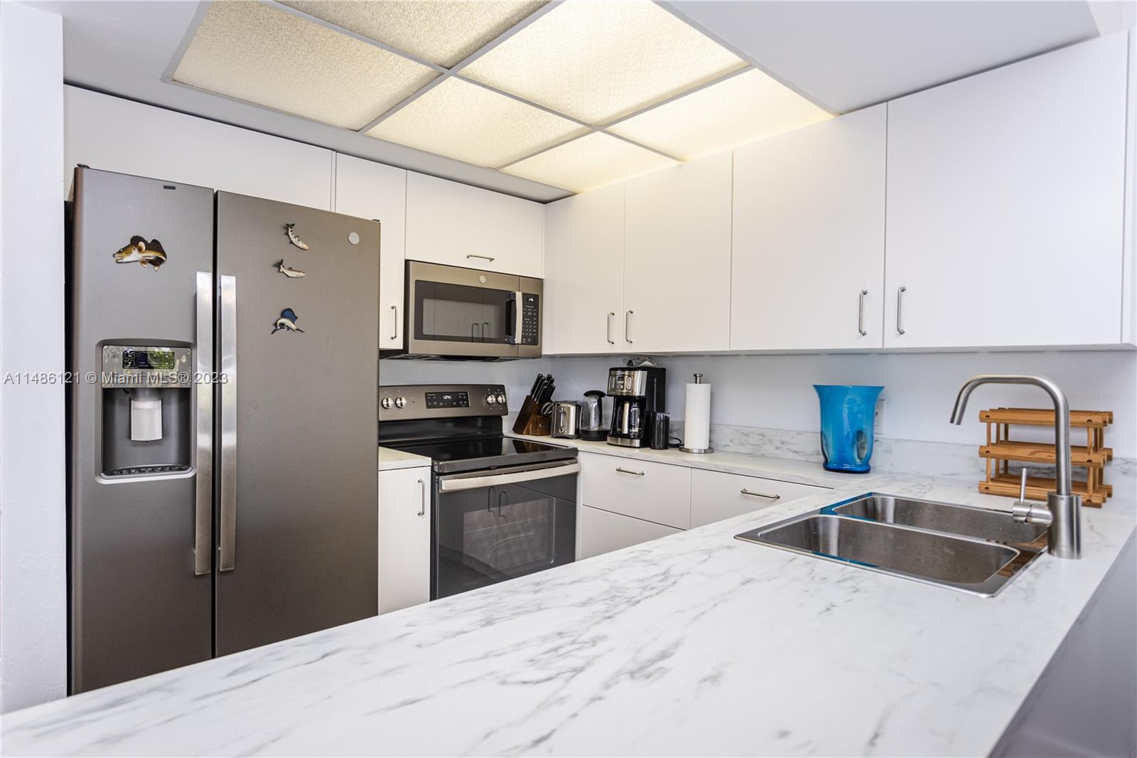 Bass and Sun Condominium - Residential Lease