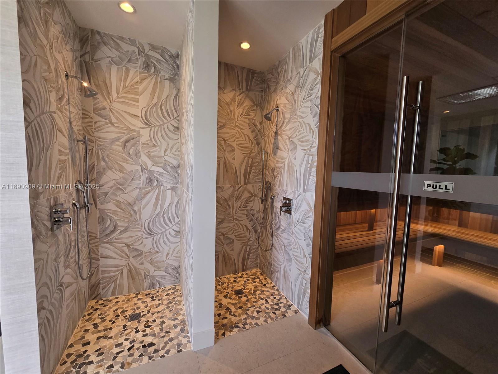 ARIA RESERVE - Residential Lease