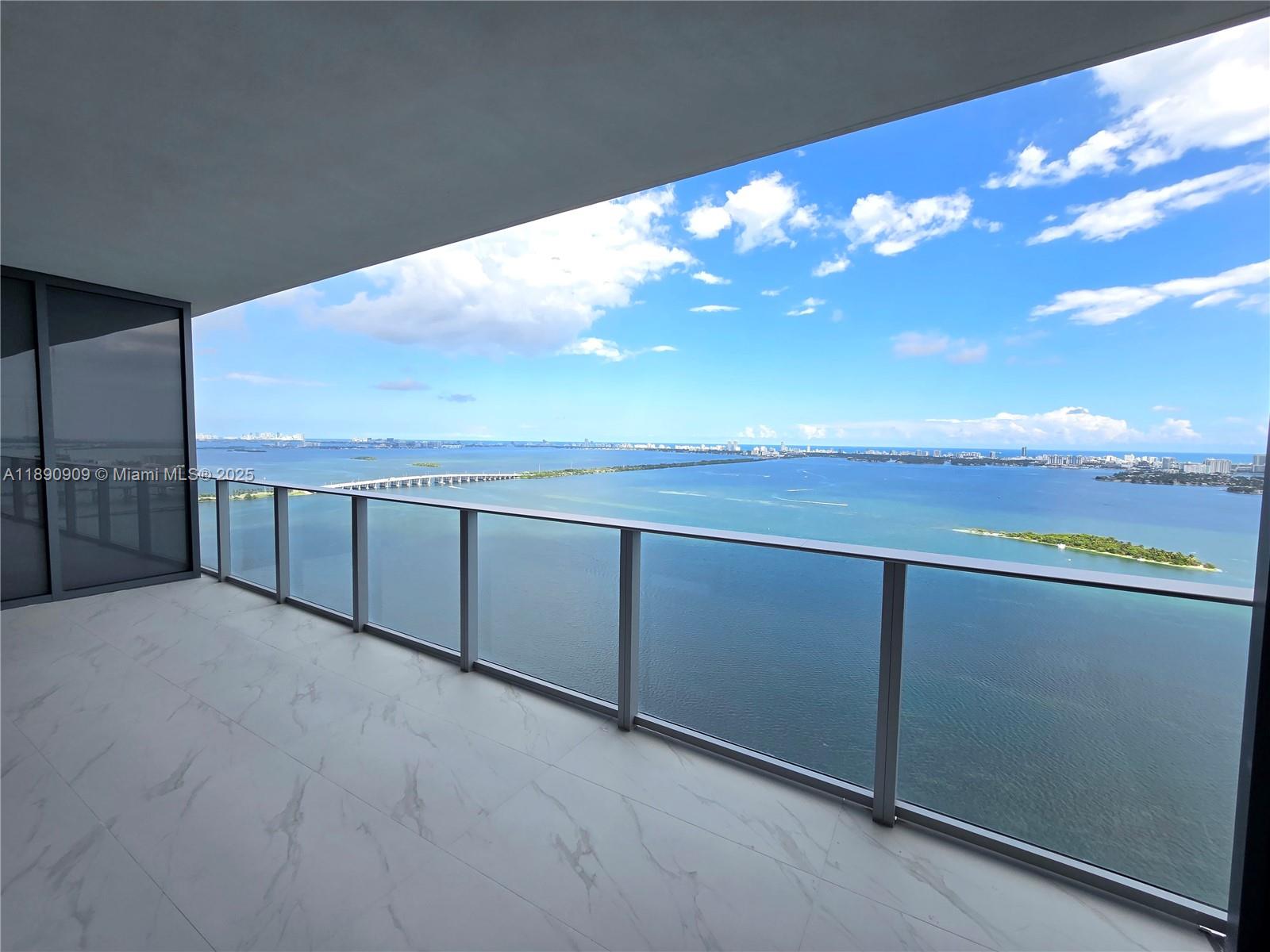 ARIA RESERVE - Residential Lease