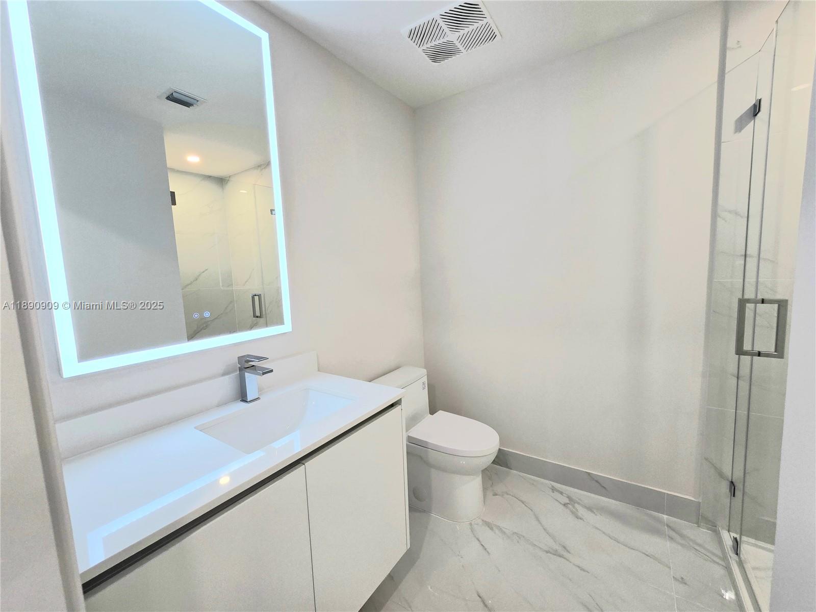 ARIA RESERVE - Residential Lease