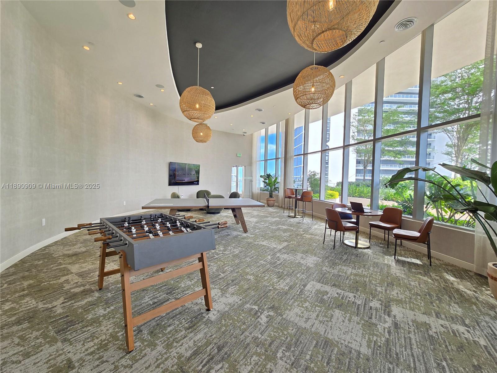 ARIA RESERVE - Residential Lease