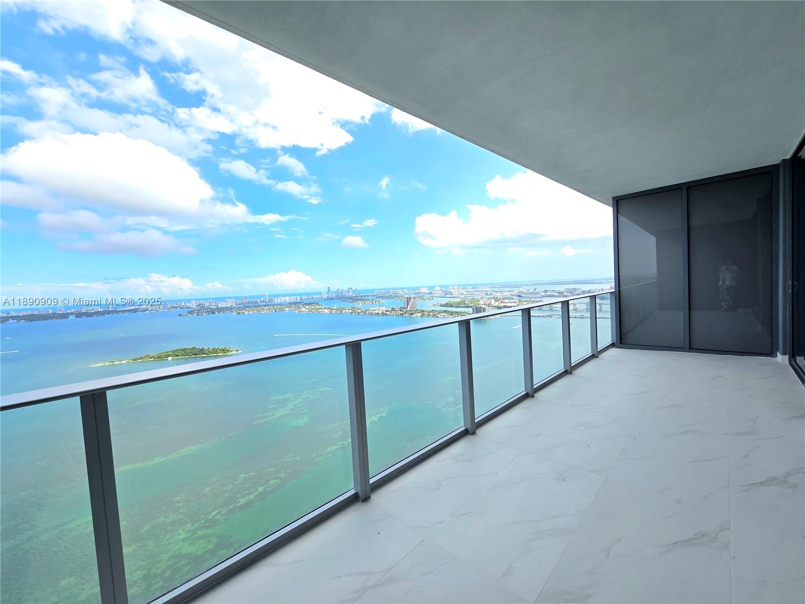 ARIA RESERVE - Residential Lease