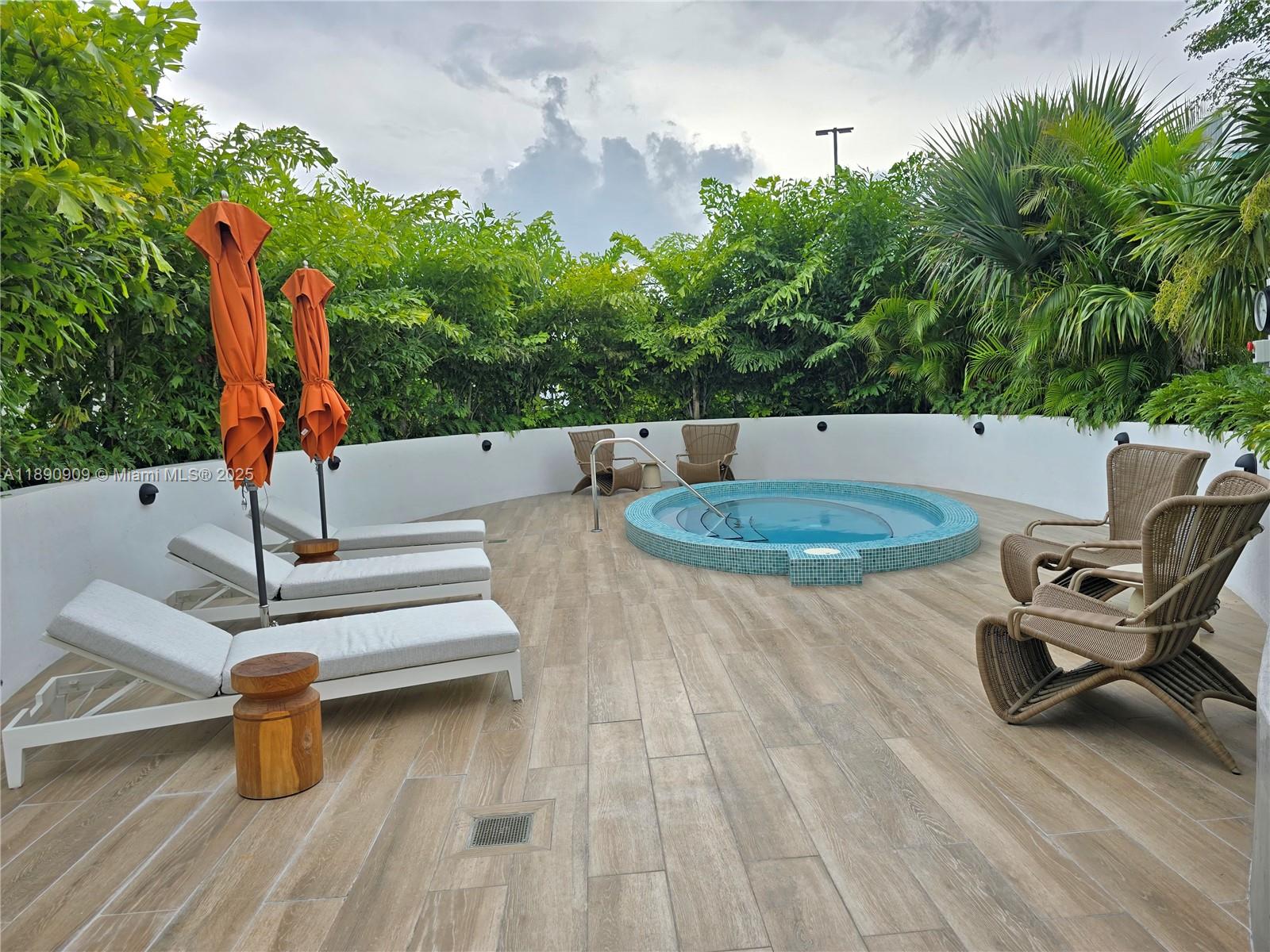 ARIA RESERVE - Residential Lease