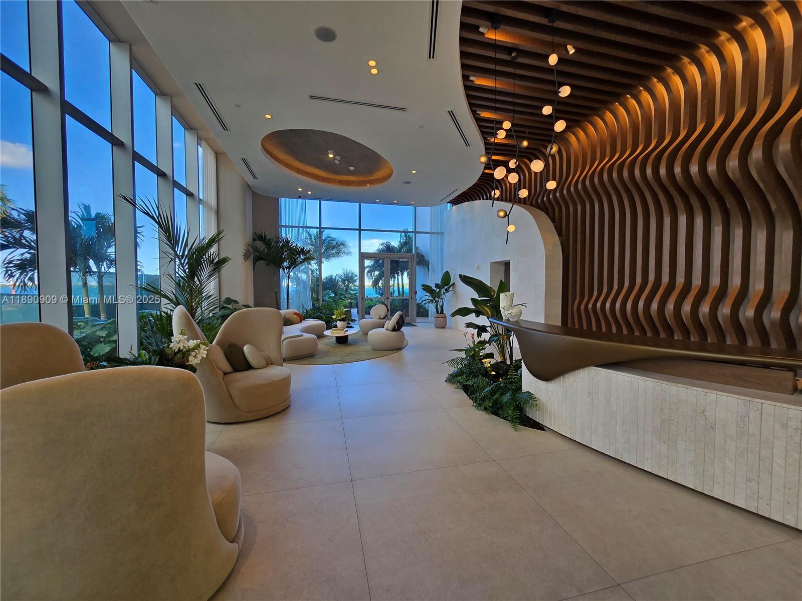 ARIA RESERVE - Residential Lease