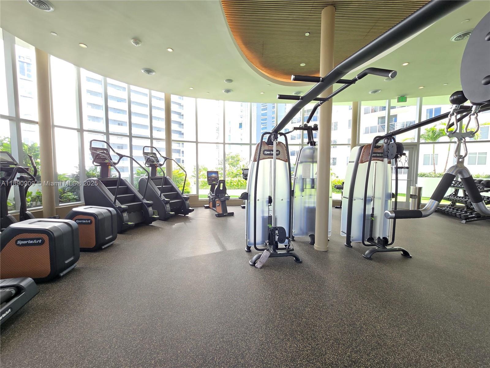 ARIA RESERVE - Residential Lease