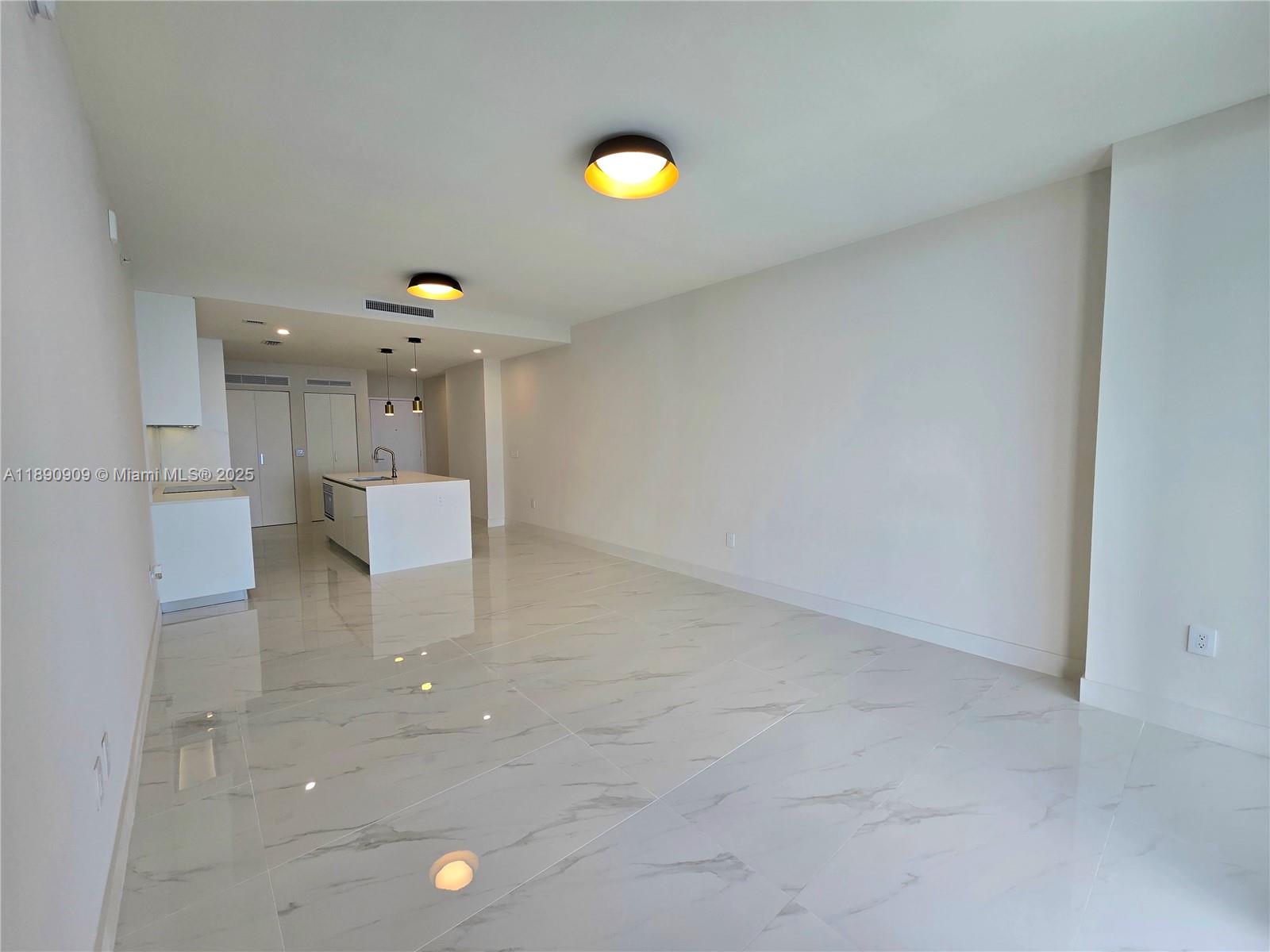 ARIA RESERVE - Residential Lease